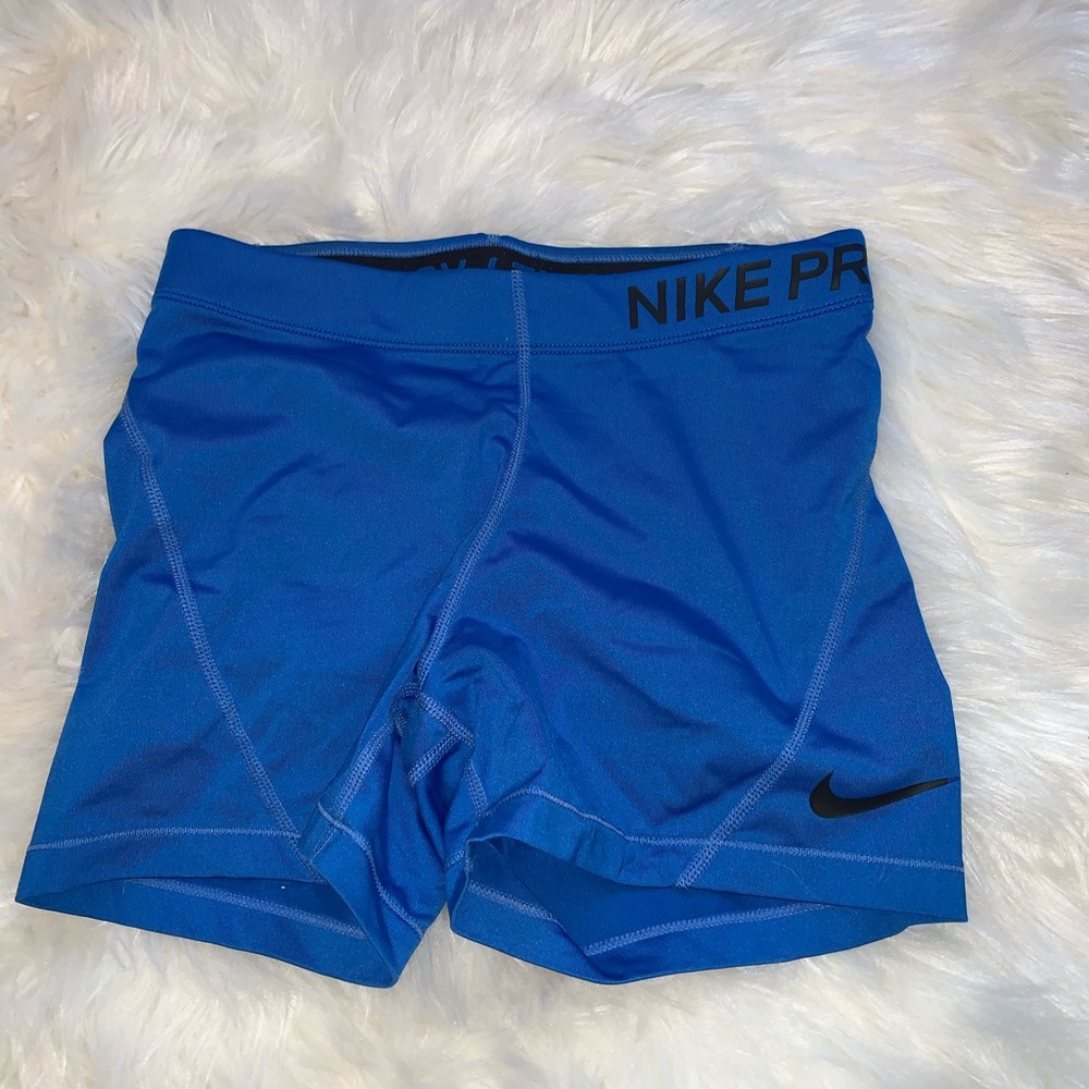 Volleyball shorts